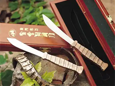 C series Commemorative Knife